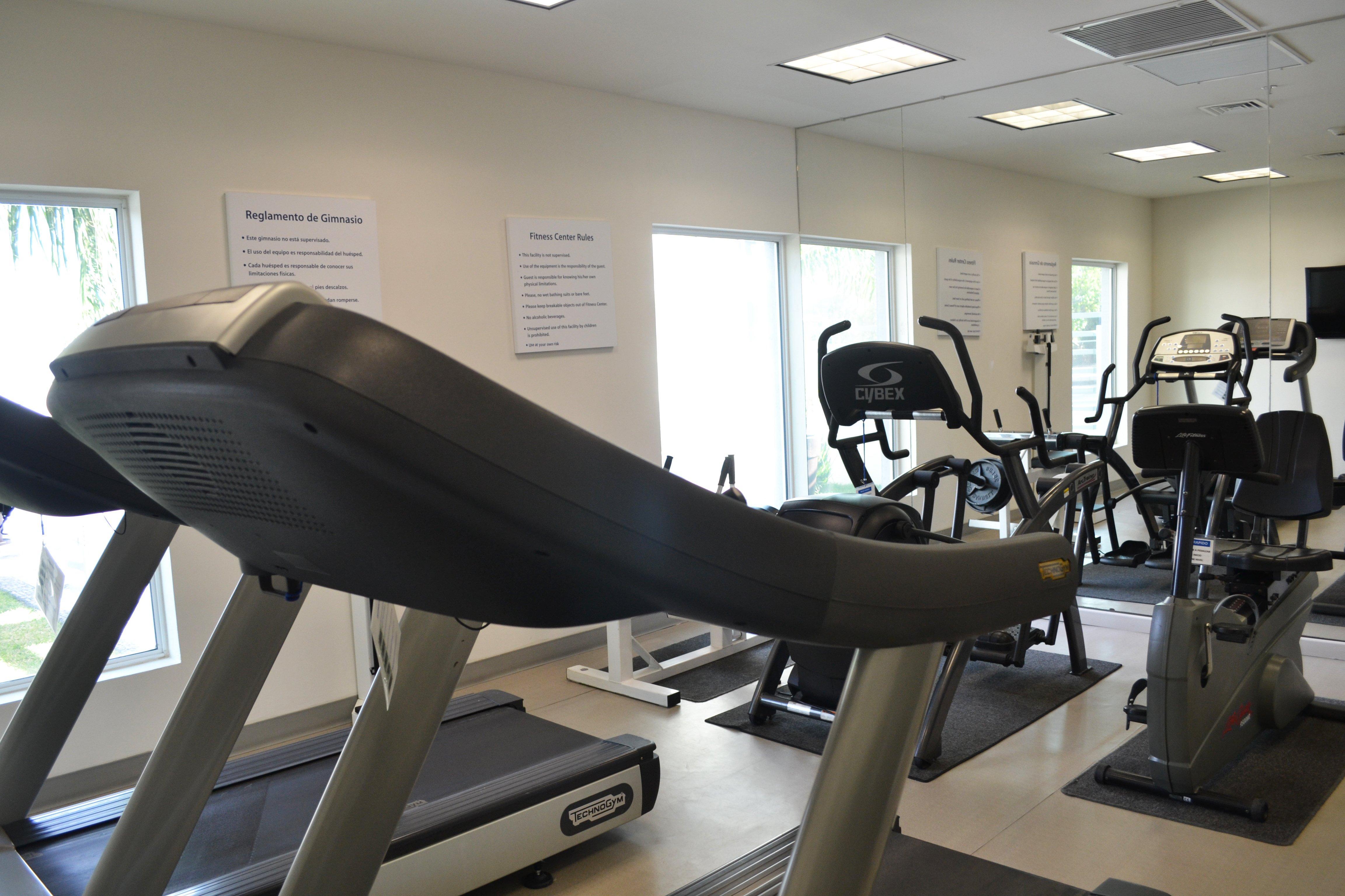 Holiday Inn Express Guaymas By Ihg Exteriér fotografie The gym at the National Training Centre