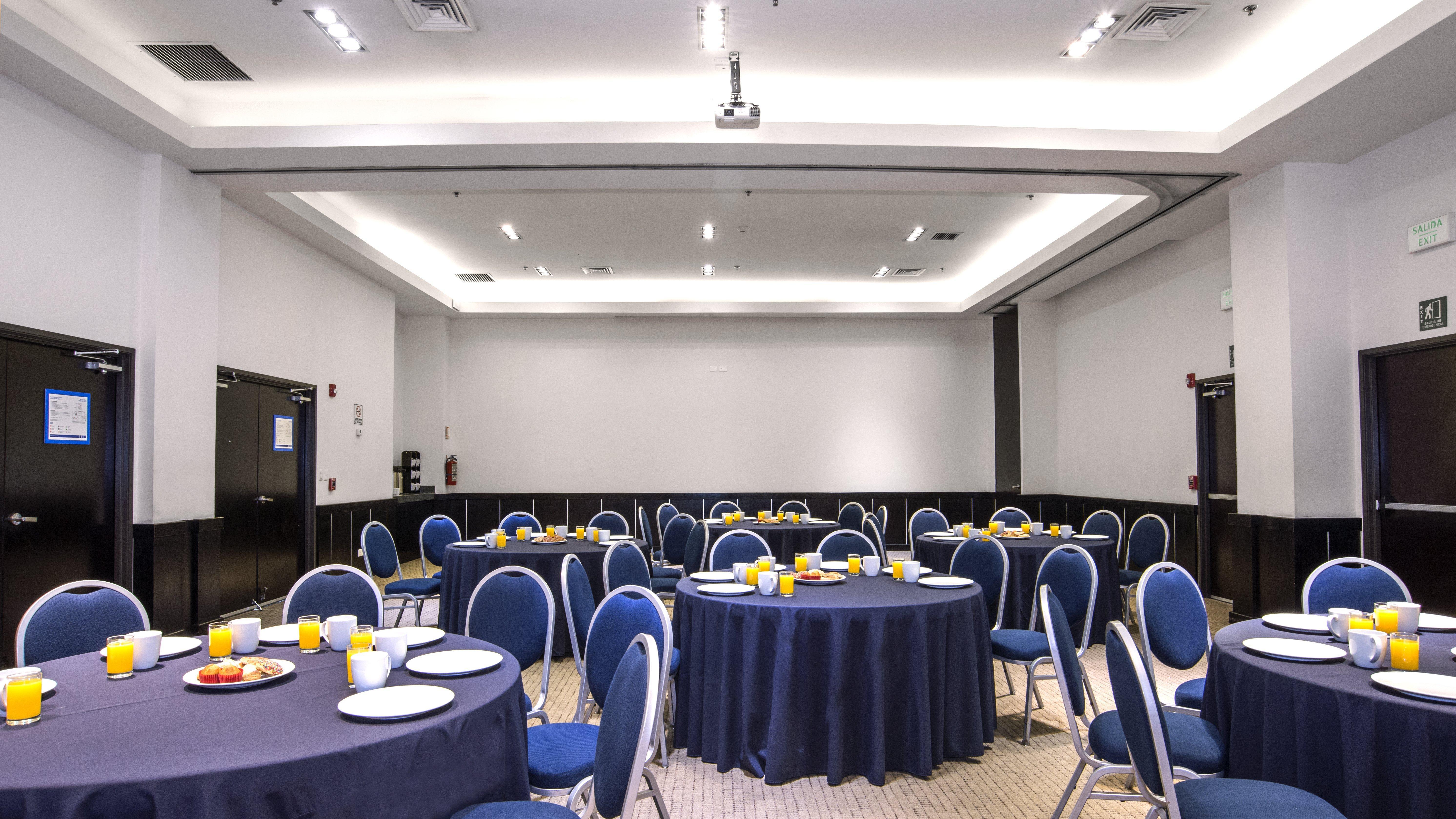 Holiday Inn Express Guaymas By Ihg Exteriér fotografie A typical meeting room