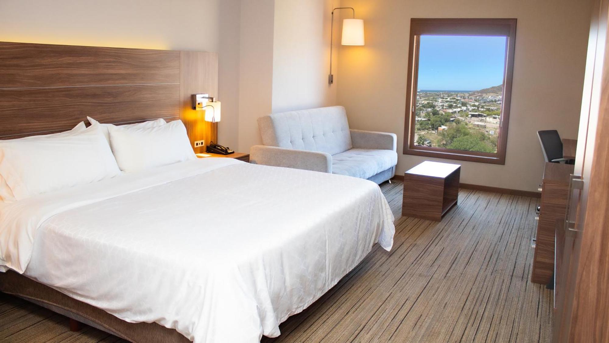 Holiday Inn Express Guaymas By Ihg Exteriér fotografie A typical room at the hotel